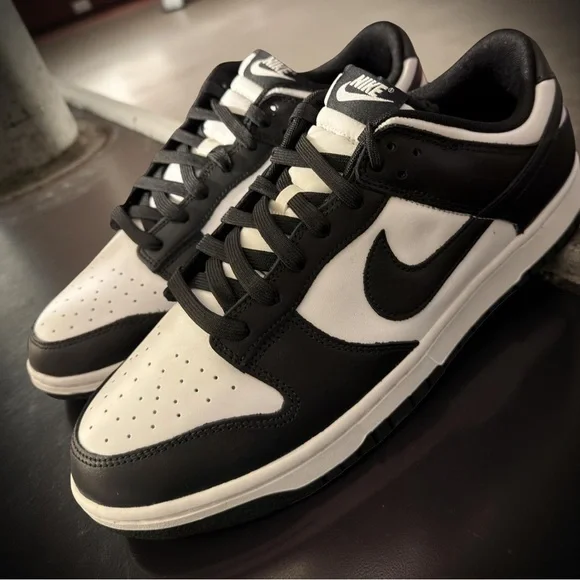 NEW Nike Men’s Low Retro Dunks Black/White Leather Uppers Size 13